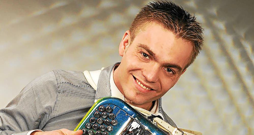 Emmanuel Rolland avec son accordéon